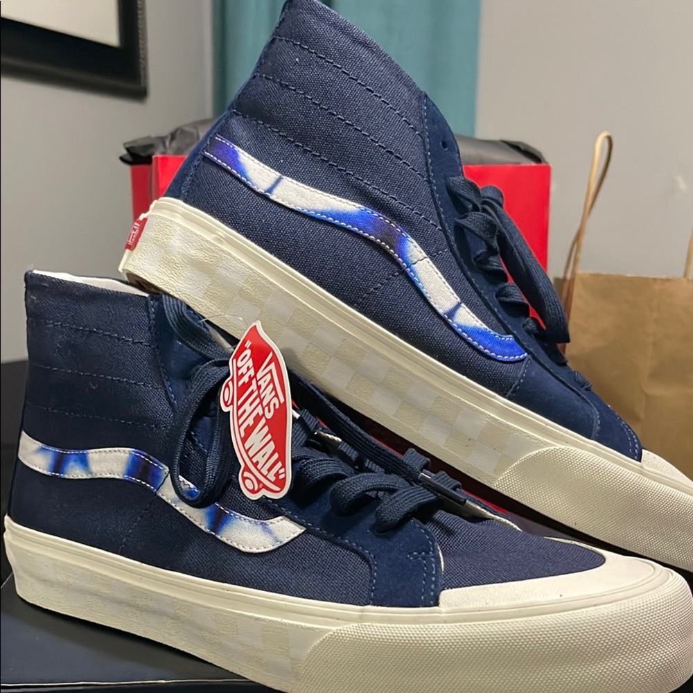 Vans Men's High-Top Sneakers - Navy Blue